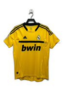 Real Madrid 11/12 Goalkeeper Jersey - Retro Version